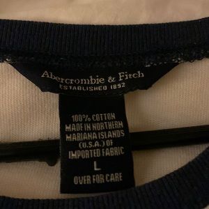 Abercrombie And Fitch Logo size Jr Large 3/4 shirt